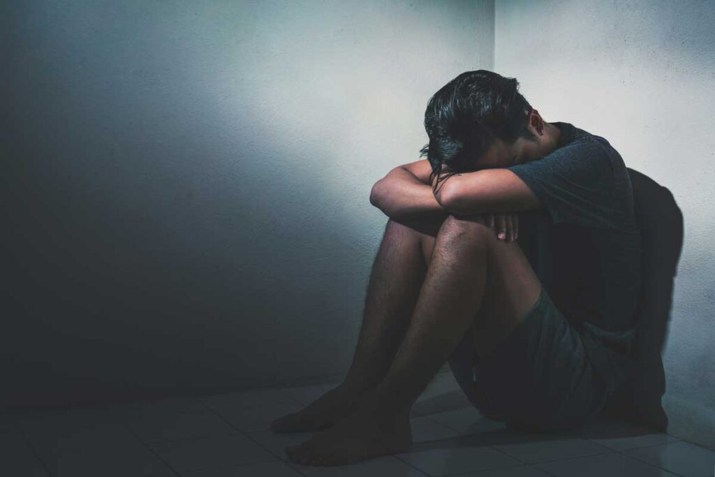 how-to-diagnose-ptsd-and-treatments.jpg